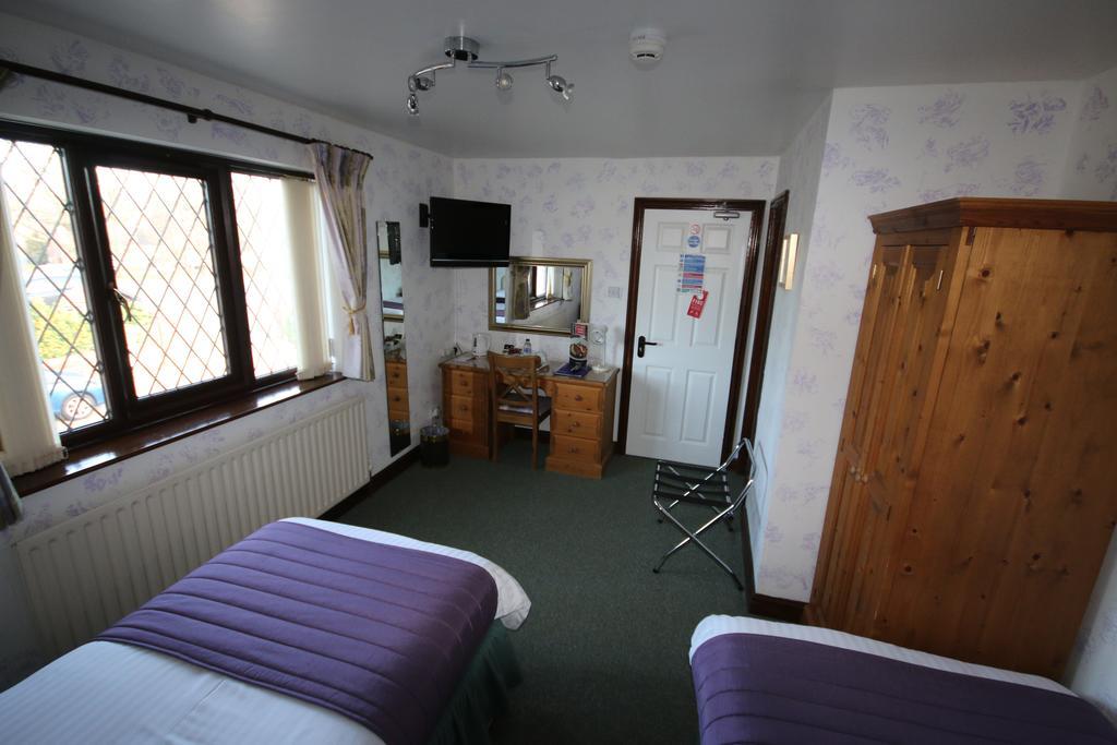 Eagles Guest House Lincoln Exterior photo
